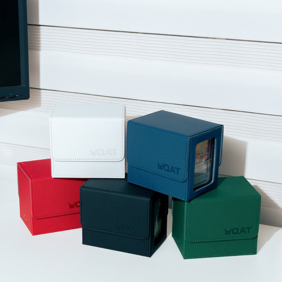 Showcase Convertible XL.  Fits 100 cards in triple sleeves.