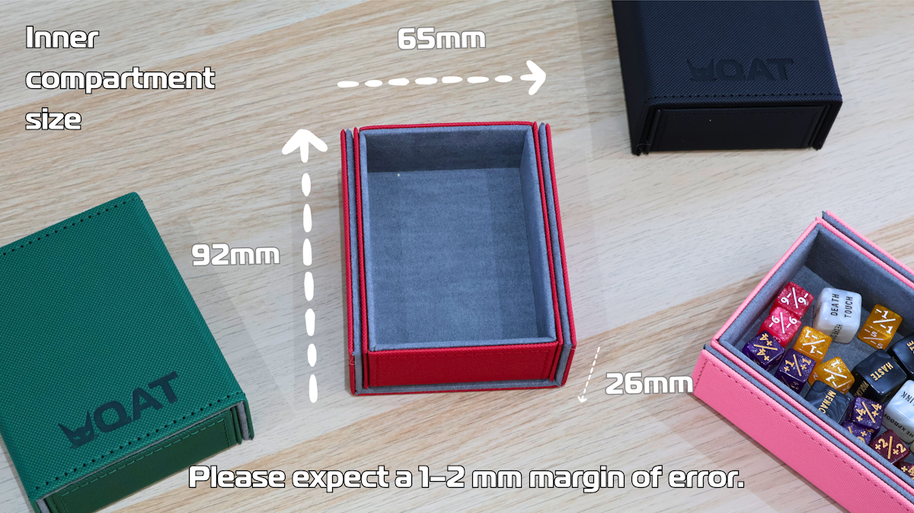 QAT Showcase Gearbox XL. Includes dice compartment and 1 recessed snap. For 100 triple sleeved cards